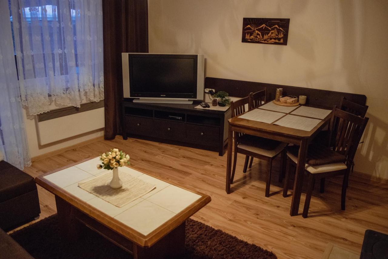 Апартаменты Privat Vavrus Доновалы Экстерьер фото
